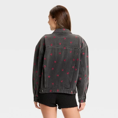 Women's Denim Oversized Trucker Jacket - Wild Fable™ 3 Women's Denim Oversized Trucker Jacket - Wild Fable™