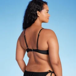 Women's Flower Charm Underwire Bikini Top - Wild Fable™