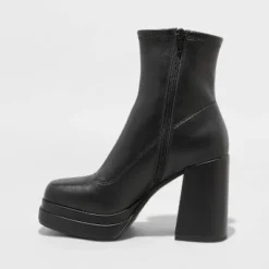 Women's Nadia Platform Boots - Wild Fable™